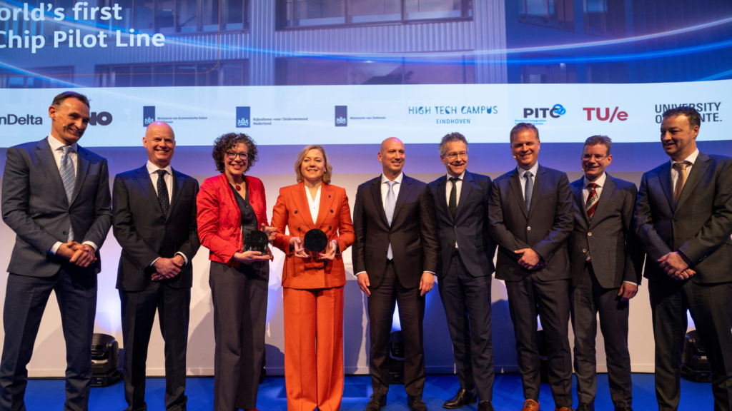 Photomoment start construction 6 inch pilot line TNO SMART Photonics High tech Campus Eindhoven PhotonDelta